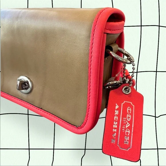 Coach Archive Crossbody - Picture 5 of 9